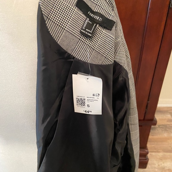 Forever 21 Plaid Blazer - Picture 2 of 3
